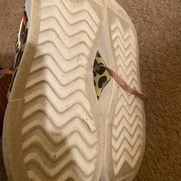 Sophia x Webster Puma Barley Worn. - Picture 3 of 5